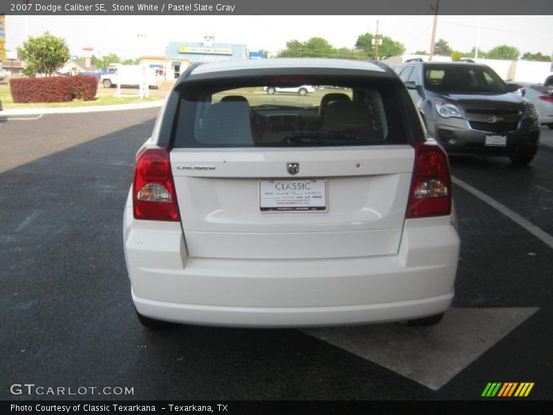 Stone White / Pastel Slate Gray 2007 Dodge Caliber SE