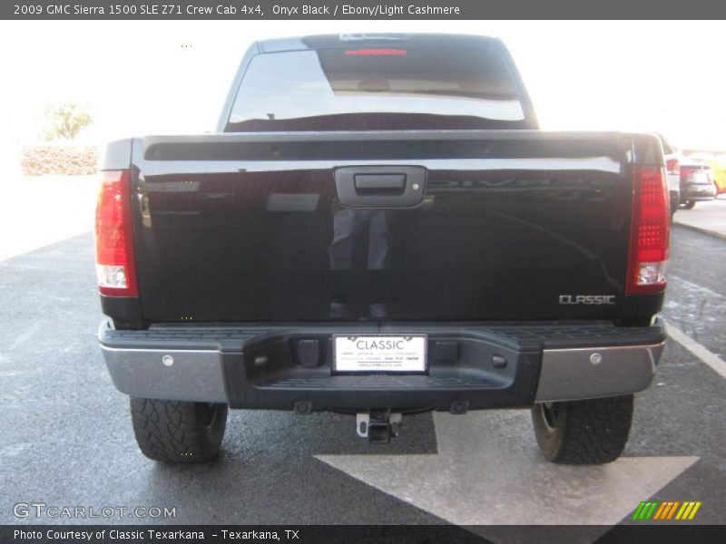 Onyx Black / Ebony/Light Cashmere 2009 GMC Sierra 1500 SLE Z71 Crew Cab 4x4