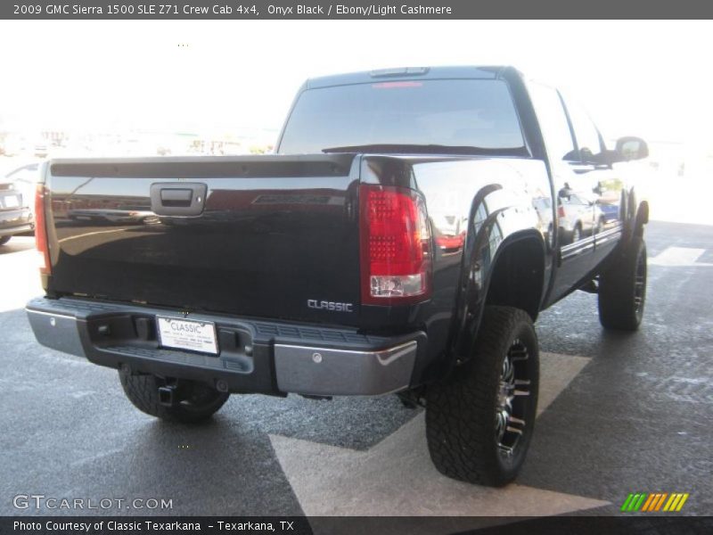 Onyx Black / Ebony/Light Cashmere 2009 GMC Sierra 1500 SLE Z71 Crew Cab 4x4