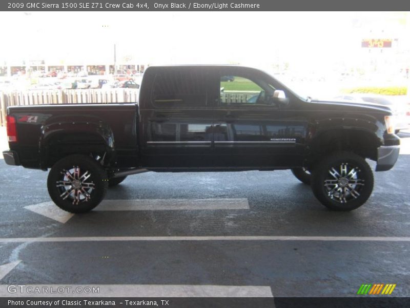 Onyx Black / Ebony/Light Cashmere 2009 GMC Sierra 1500 SLE Z71 Crew Cab 4x4