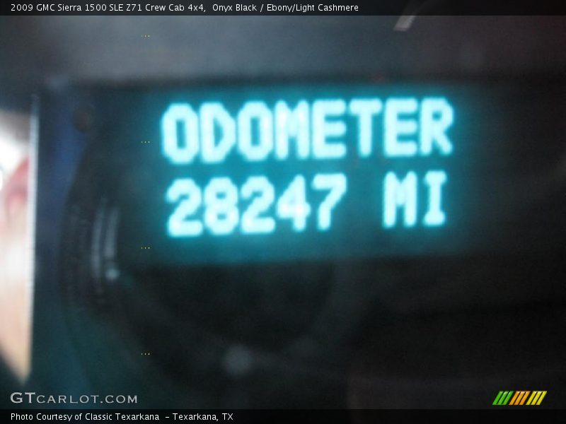 Onyx Black / Ebony/Light Cashmere 2009 GMC Sierra 1500 SLE Z71 Crew Cab 4x4