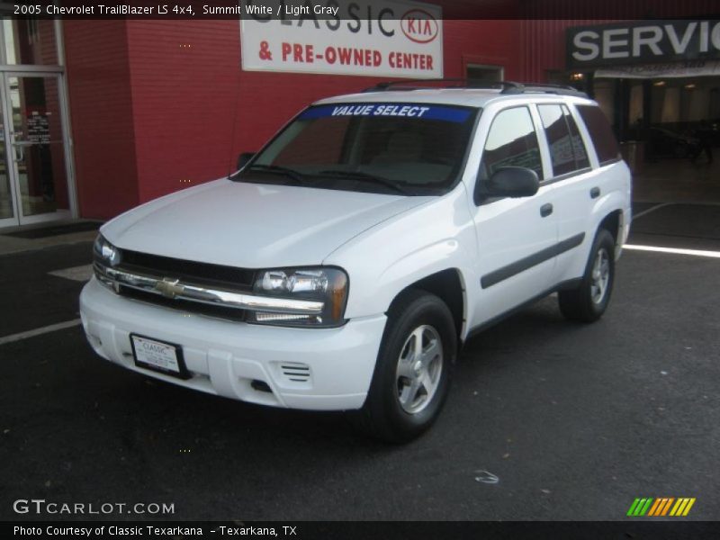 Summit White / Light Gray 2005 Chevrolet TrailBlazer LS 4x4