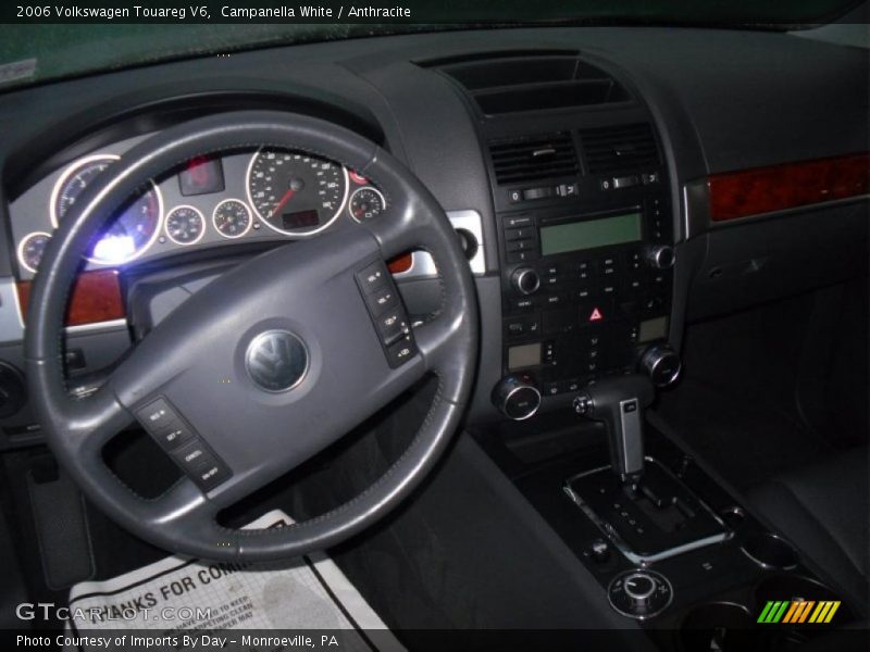 Campanella White / Anthracite 2006 Volkswagen Touareg V6
