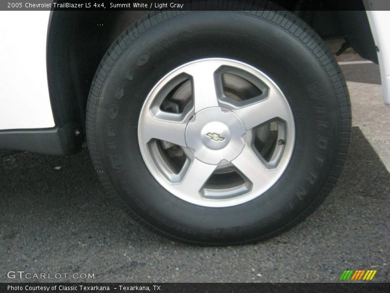 Summit White / Light Gray 2005 Chevrolet TrailBlazer LS 4x4
