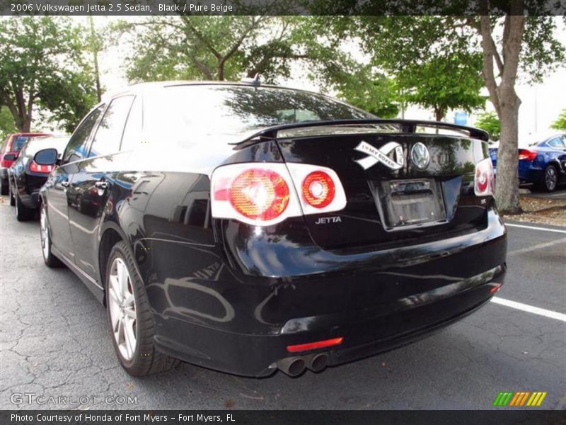 Black / Pure Beige 2006 Volkswagen Jetta 2.5 Sedan