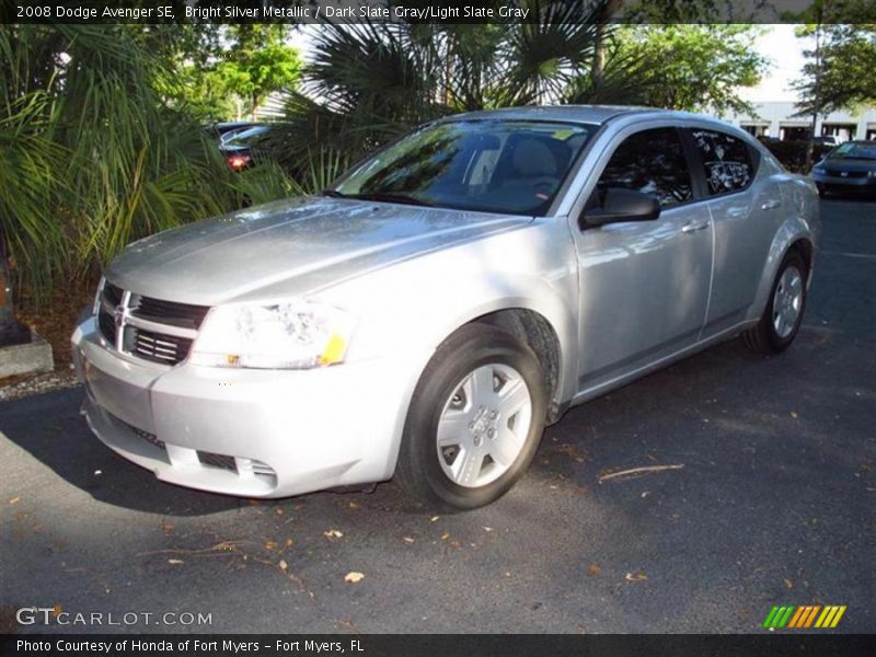 Bright Silver Metallic / Dark Slate Gray/Light Slate Gray 2008 Dodge Avenger SE
