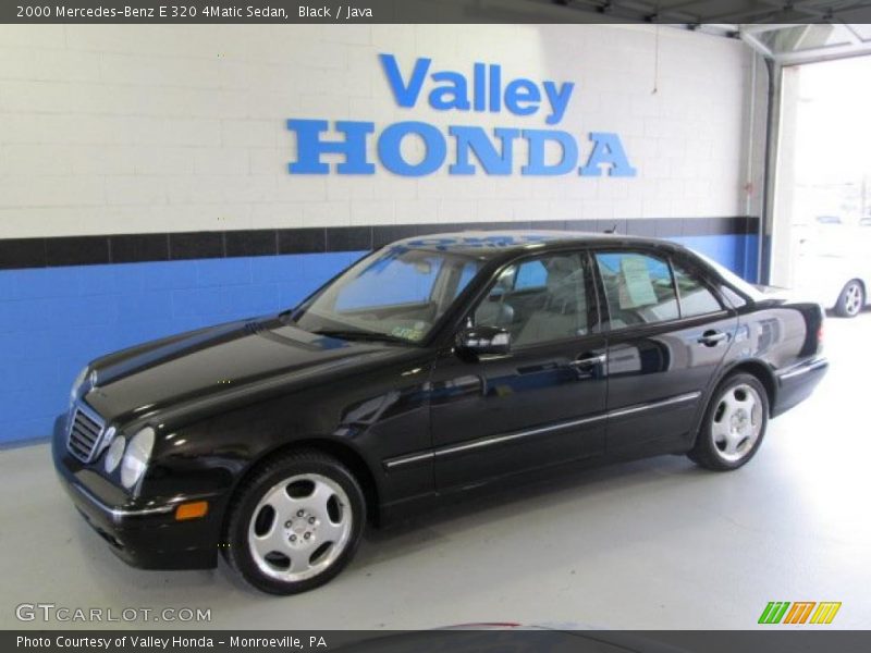 Black / Java 2000 Mercedes-Benz E 320 4Matic Sedan