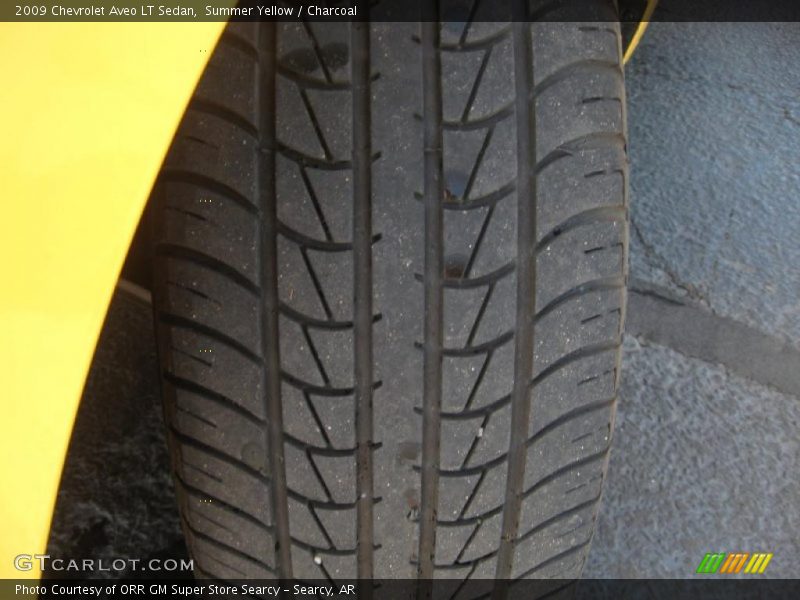 Summer Yellow / Charcoal 2009 Chevrolet Aveo LT Sedan