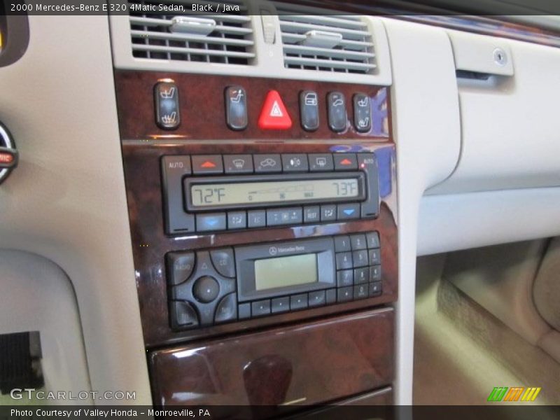 Controls of 2000 E 320 4Matic Sedan