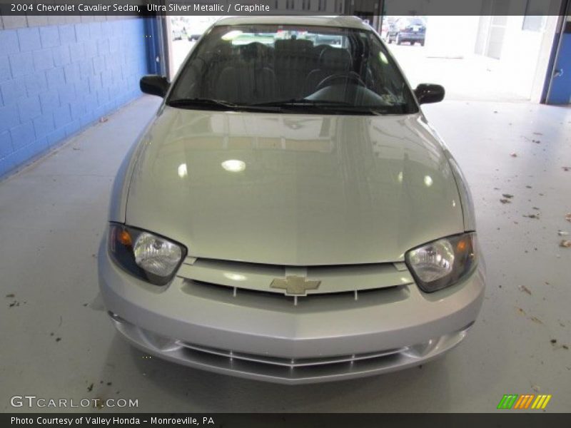 Ultra Silver Metallic / Graphite 2004 Chevrolet Cavalier Sedan