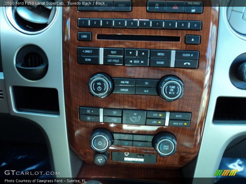Tuxedo Black / Black 2010 Ford F150 Lariat SuperCab