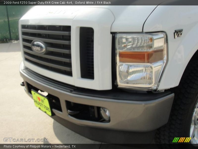 Oxford White / FX4 Black 2009 Ford F250 Super Duty FX4 Crew Cab 4x4