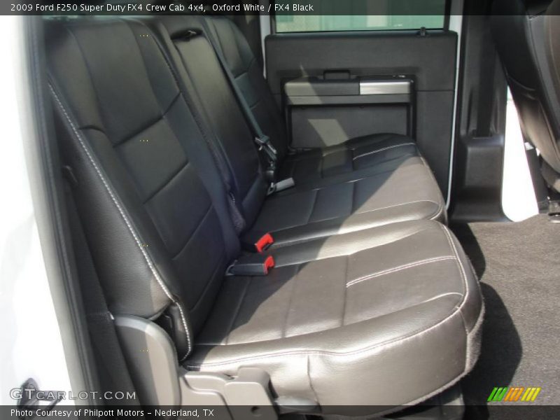 Oxford White / FX4 Black 2009 Ford F250 Super Duty FX4 Crew Cab 4x4