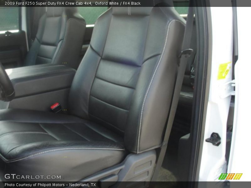 Oxford White / FX4 Black 2009 Ford F250 Super Duty FX4 Crew Cab 4x4