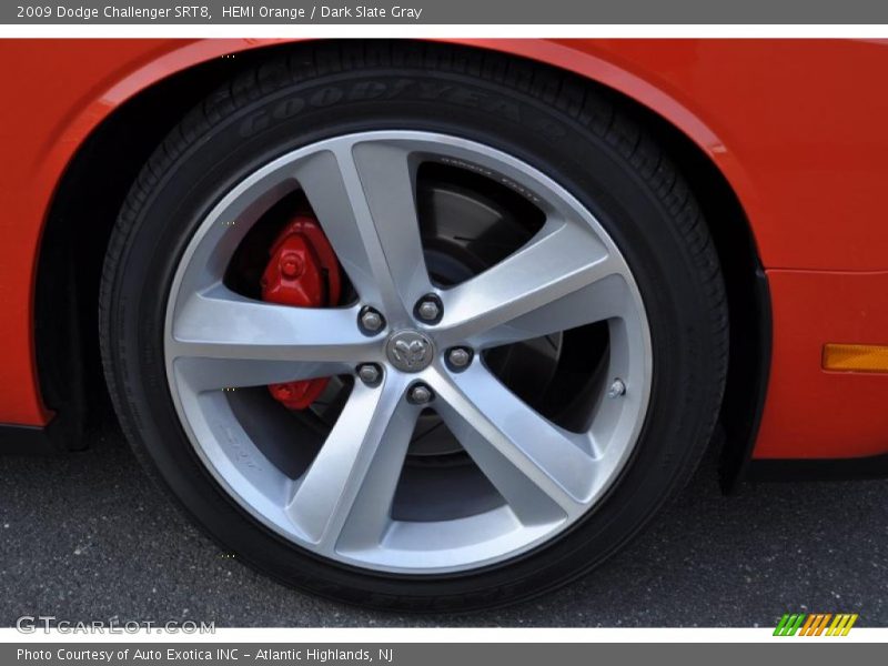  2009 Challenger SRT8 Wheel
