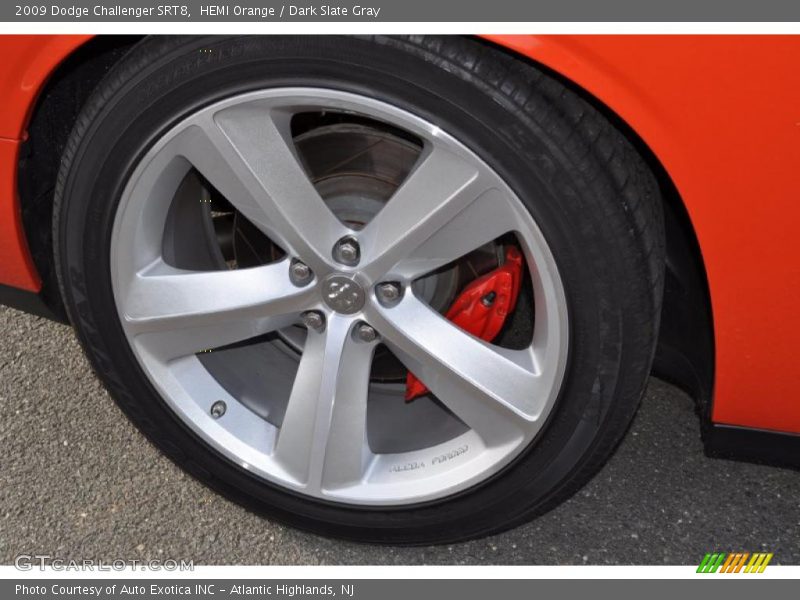  2009 Challenger SRT8 Wheel