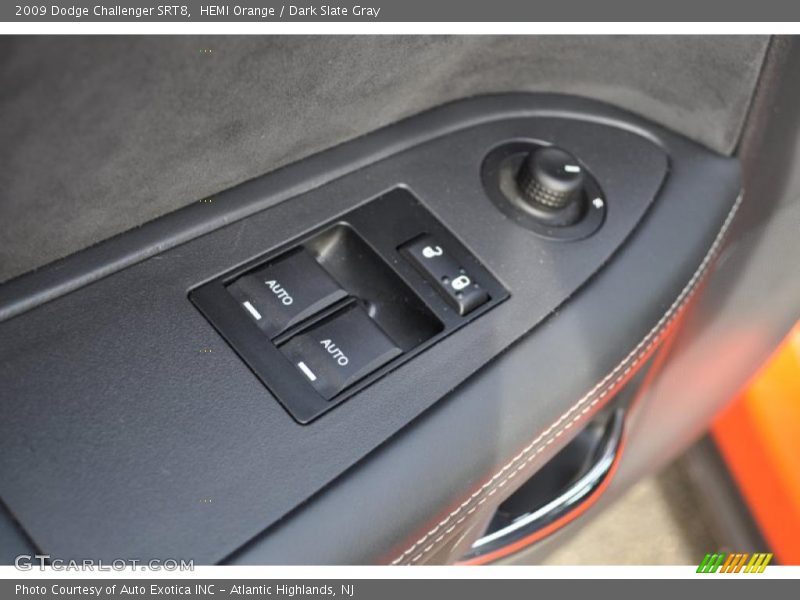 Controls of 2009 Challenger SRT8