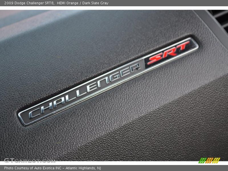  2009 Challenger SRT8 Logo