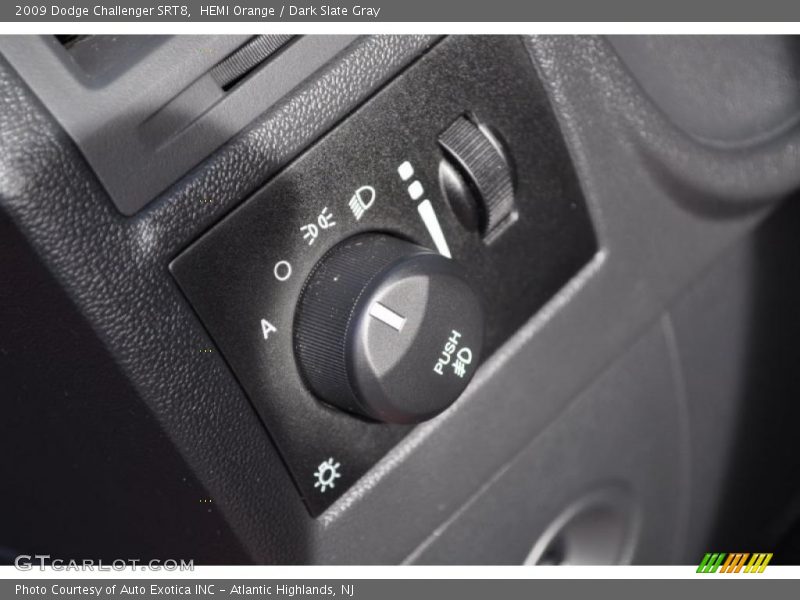 Controls of 2009 Challenger SRT8