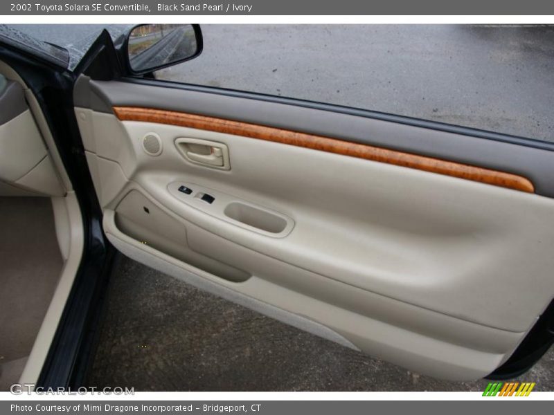 Black Sand Pearl / Ivory 2002 Toyota Solara SE Convertible