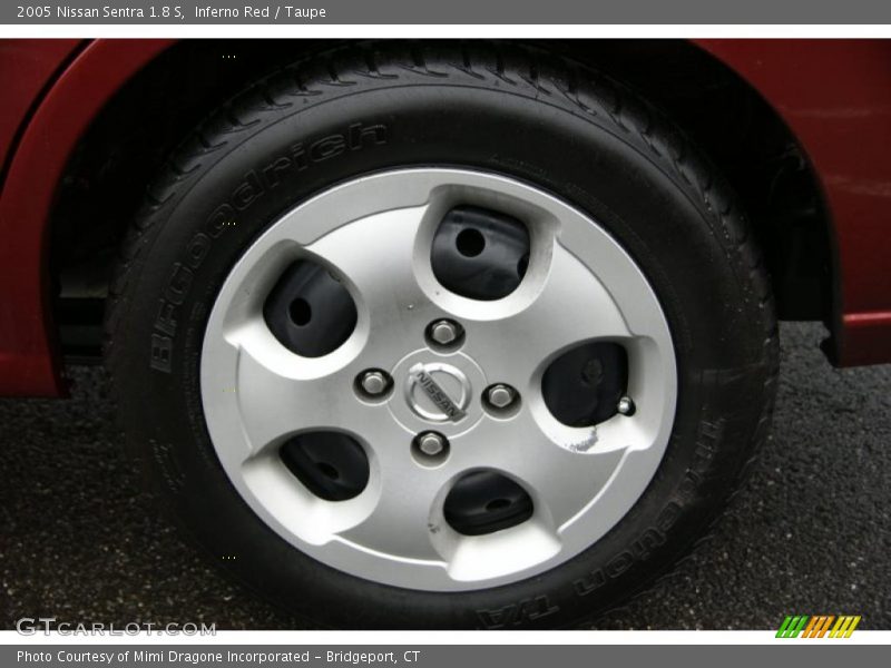 Inferno Red / Taupe 2005 Nissan Sentra 1.8 S