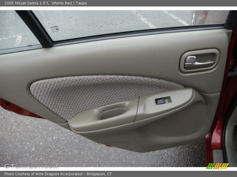 Inferno Red / Taupe 2005 Nissan Sentra 1.8 S