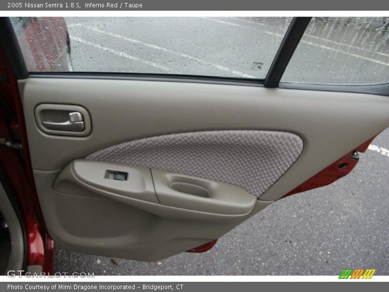 Inferno Red / Taupe 2005 Nissan Sentra 1.8 S