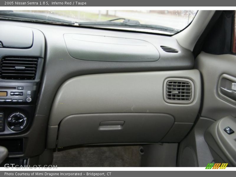 Inferno Red / Taupe 2005 Nissan Sentra 1.8 S