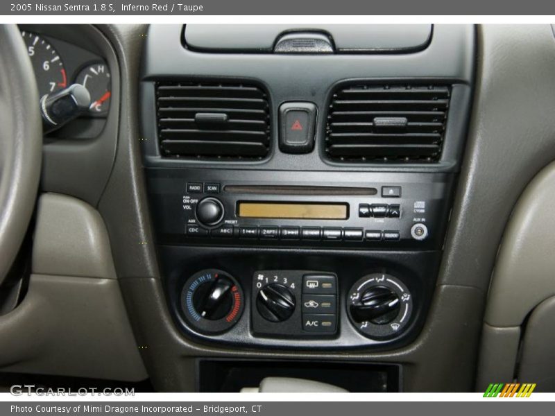 Inferno Red / Taupe 2005 Nissan Sentra 1.8 S