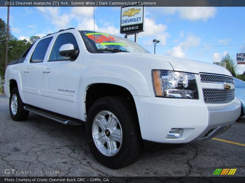 Front 3/4 View of 2011 Avalanche Z71 4x4