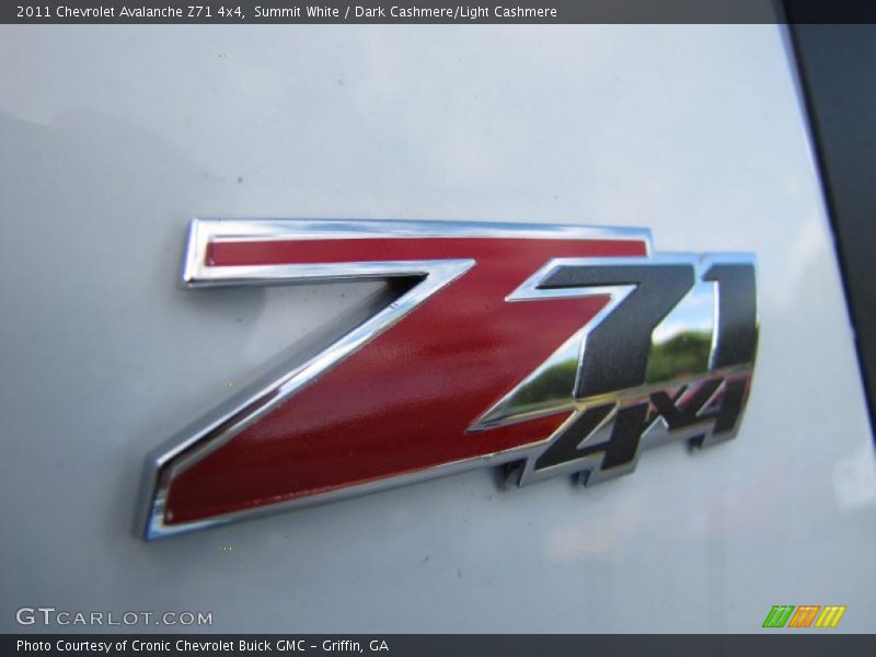  2011 Avalanche Z71 4x4 Logo