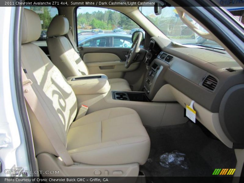 Summit White / Dark Cashmere/Light Cashmere 2011 Chevrolet Avalanche Z71 4x4