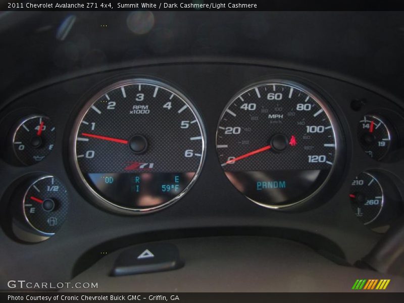 Summit White / Dark Cashmere/Light Cashmere 2011 Chevrolet Avalanche Z71 4x4