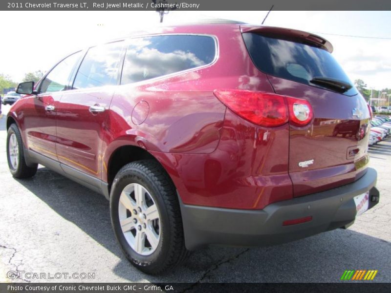 Red Jewel Metallic / Cashmere/Ebony 2011 Chevrolet Traverse LT