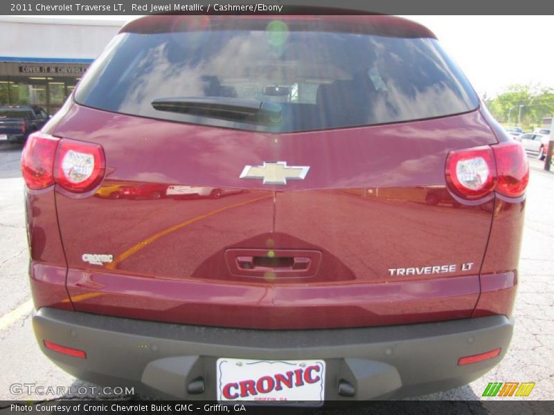 Red Jewel Metallic / Cashmere/Ebony 2011 Chevrolet Traverse LT