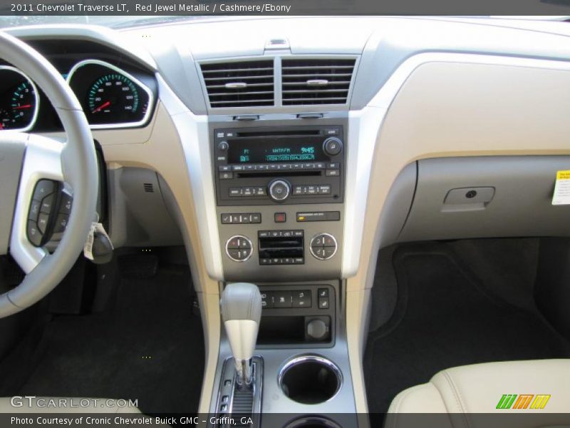 Red Jewel Metallic / Cashmere/Ebony 2011 Chevrolet Traverse LT