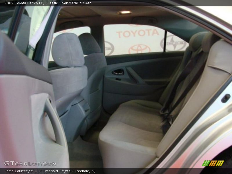 Classic Silver Metallic / Ash 2009 Toyota Camry LE