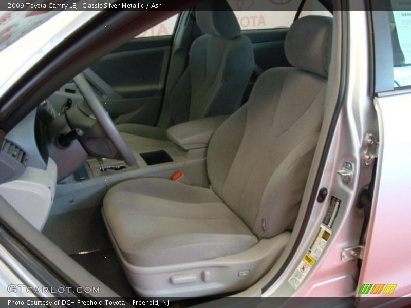 Classic Silver Metallic / Ash 2009 Toyota Camry LE