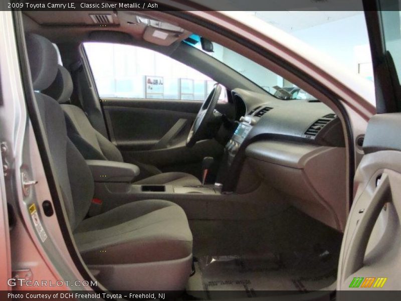Classic Silver Metallic / Ash 2009 Toyota Camry LE