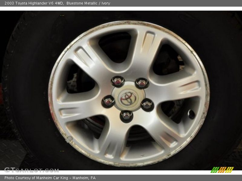 Bluestone Metallic / Ivory 2003 Toyota Highlander V6 4WD