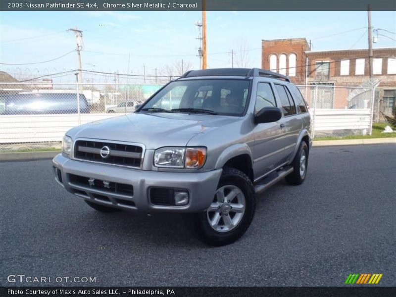 Chrome Silver Metallic / Charcoal 2003 Nissan Pathfinder SE 4x4