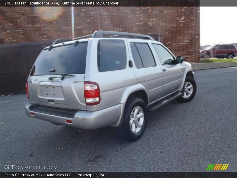 Chrome Silver Metallic / Charcoal 2003 Nissan Pathfinder SE 4x4