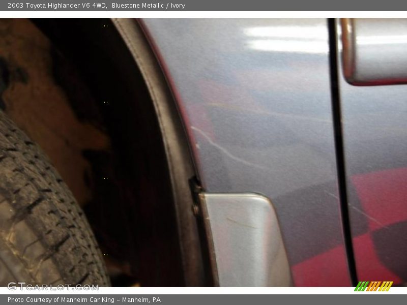 Bluestone Metallic / Ivory 2003 Toyota Highlander V6 4WD