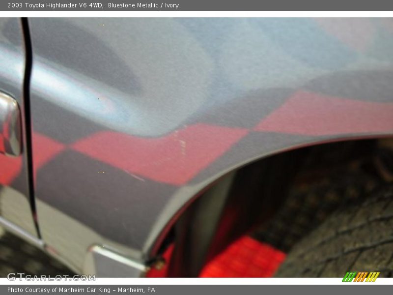 Bluestone Metallic / Ivory 2003 Toyota Highlander V6 4WD
