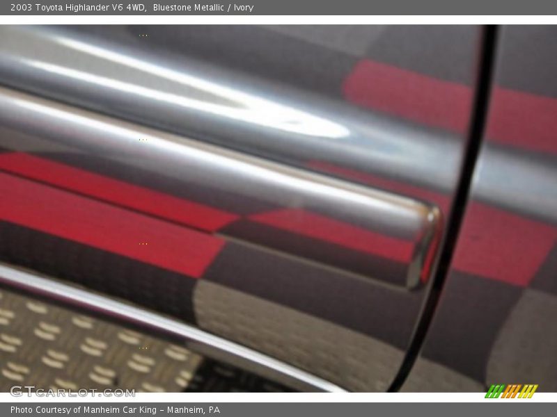 Bluestone Metallic / Ivory 2003 Toyota Highlander V6 4WD
