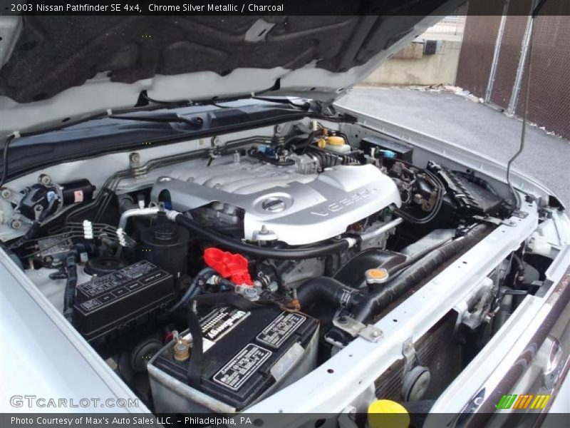 Chrome Silver Metallic / Charcoal 2003 Nissan Pathfinder SE 4x4