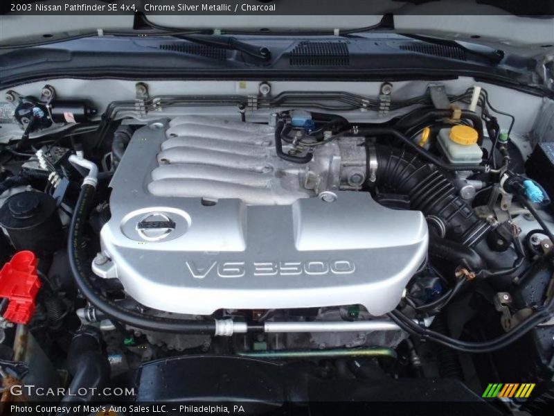 Chrome Silver Metallic / Charcoal 2003 Nissan Pathfinder SE 4x4