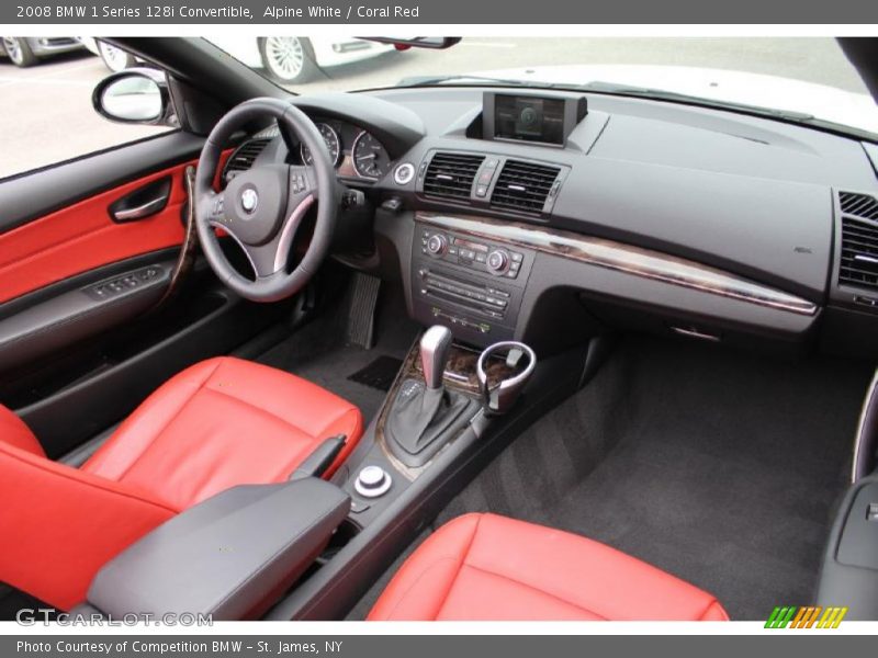 Dashboard of 2008 1 Series 128i Convertible