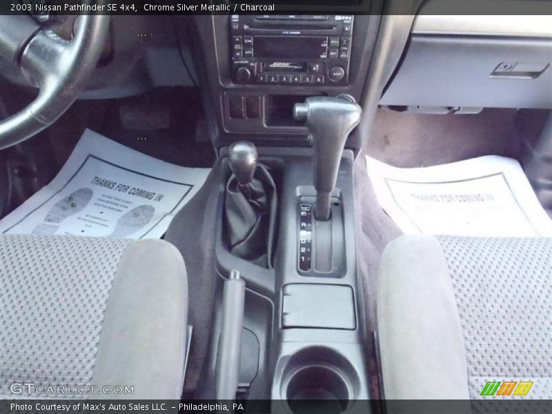 Chrome Silver Metallic / Charcoal 2003 Nissan Pathfinder SE 4x4