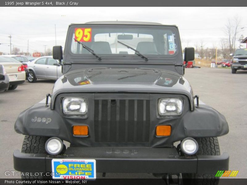 Black / Gray 1995 Jeep Wrangler S 4x4
